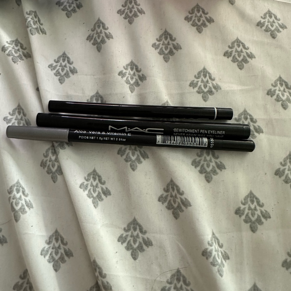Eyeliner bundle